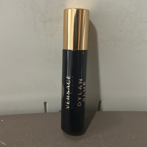 VERSACE!-NEW FRAGRANCE SET(4 PC SET) - Picture 3 of 8